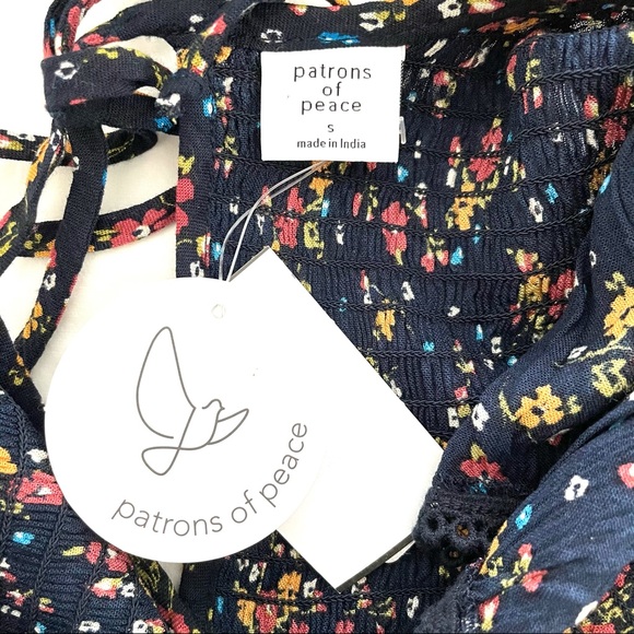 NWT PATRONS OF PEACE Lace Floral Crop Sleeve Top S - Picture 4 of 4